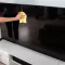 Cara Membersihkan Layar TV LED