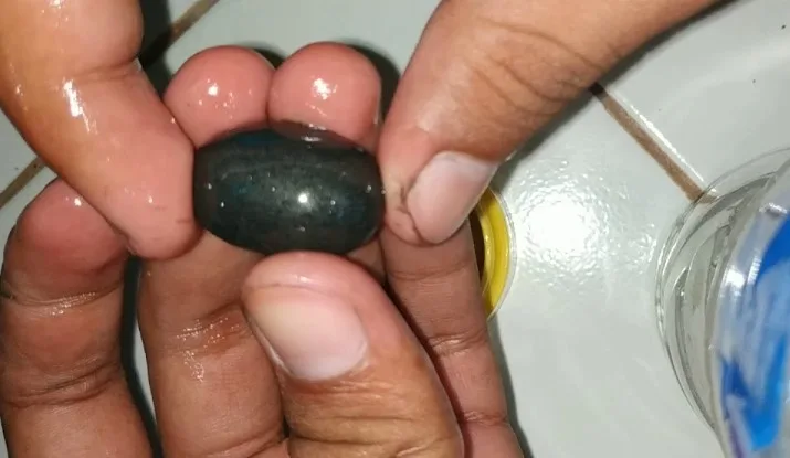 Cara Hilangkan Warna Hitam pada Batu Bacan Doko