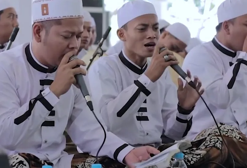 Lirik Sholawat Hubbun Nabi