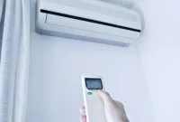 AC Memercikkan Air Saat Dihidupkan